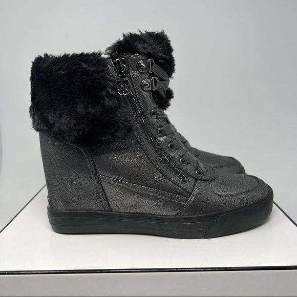 Guess Dustyn Wedge Sneakers - Picture 2 of 8